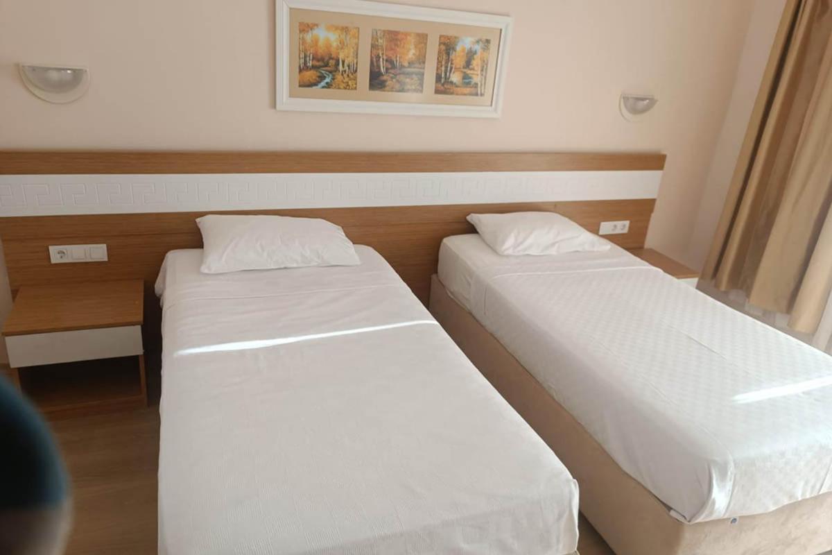 Alexius Beach Hotel 벨디비 외부 사진