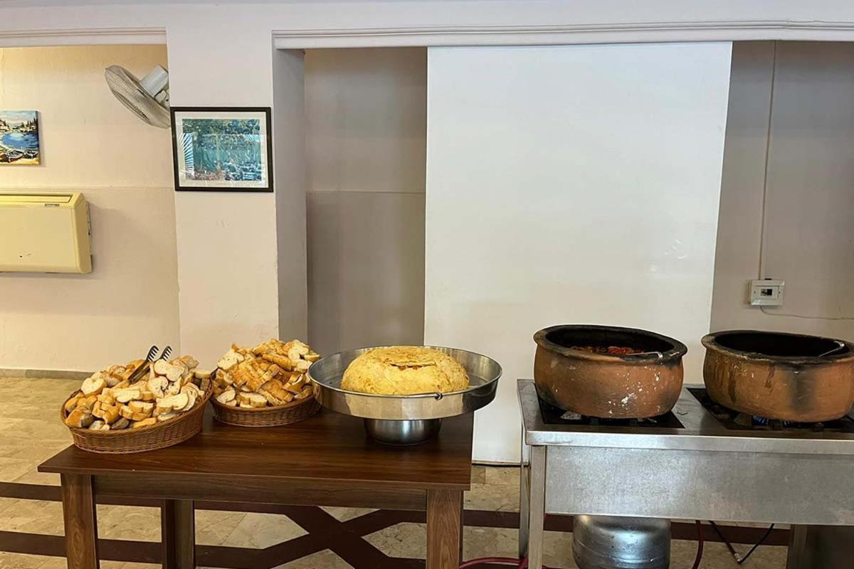 Alexius Beach Hotel 벨디비 외부 사진